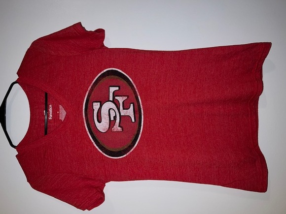 Ladies San Francisco 49'ers V-neck Tee Red - Picture 1 of 1